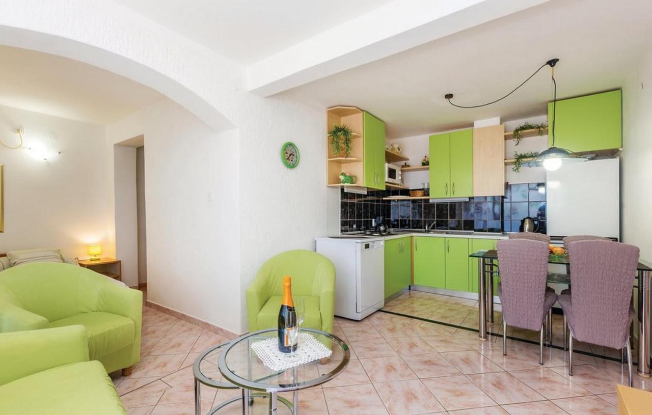 Apartments Paola كارلوباغ الغرفة الصورة