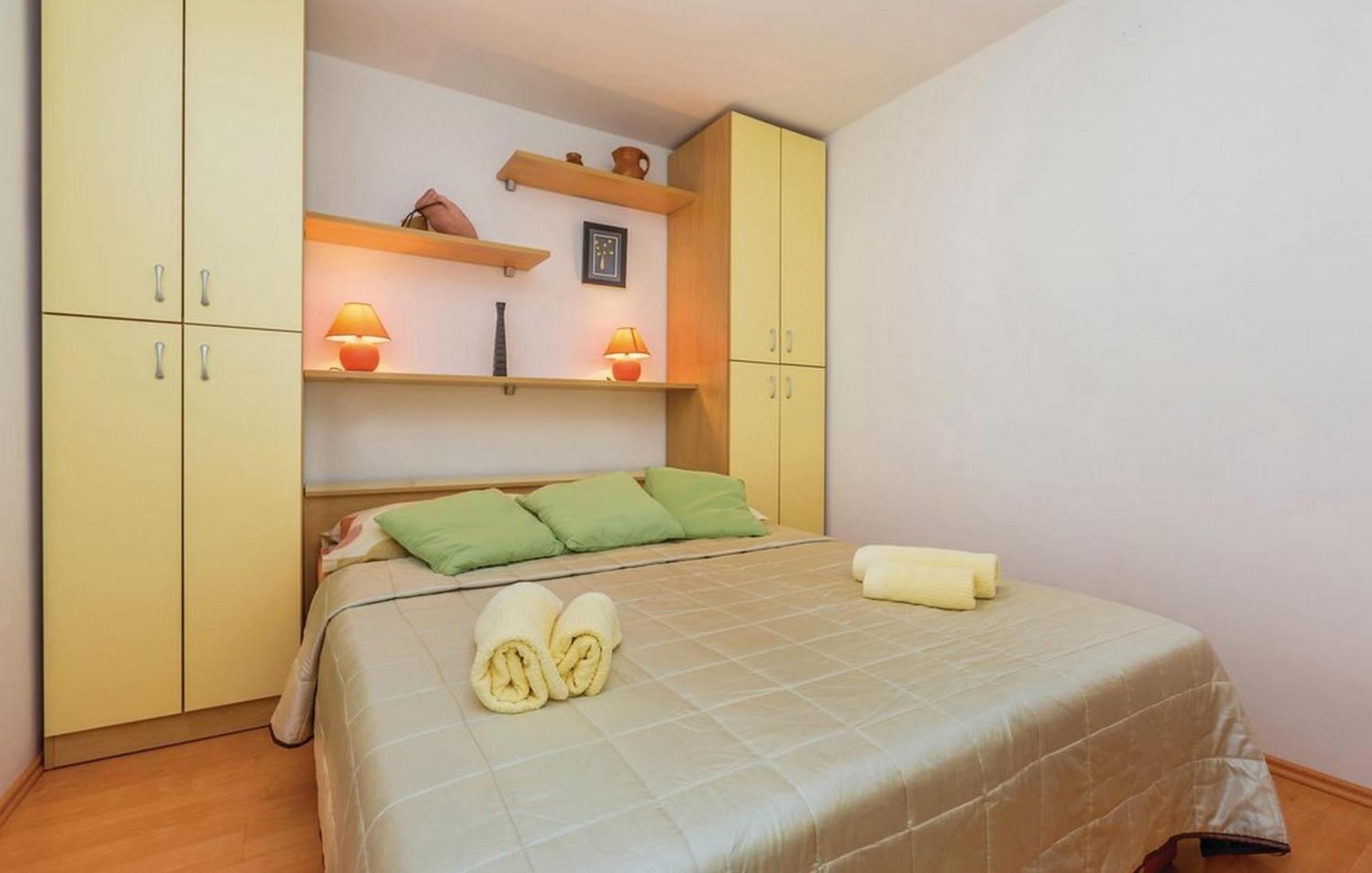 Apartments Paola كارلوباغ الغرفة الصورة